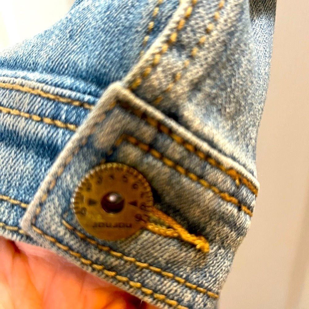 Jou Jou Distressed Blue Jean Cropped Denim Jean Jacket- Small - Picture 6 of 7